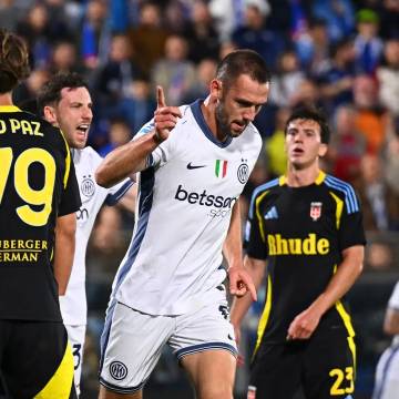 De Vrij Fokus Antar Inter Raih Gelar Eropa