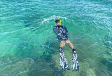Alasan Lebih Mudah Mengapung di Lautan Daripada Sungai