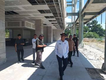 Kajati NTT Tinjau Proyek Mangkrak Gedung FKKH Undana 