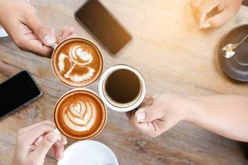 Waktu yang Tepat Minum Kopi untuk Manfaat Maksimal