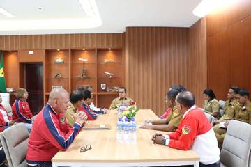 Gubernur Dukung Langkah Asprov Majukan Sepak Bola