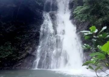 Air Terjun Muru Nawe Tawarkan Kesegaran Pegunungan