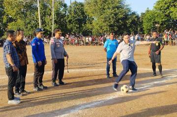 DPR-RI Stevano Apresiasi Turnamen Oenale Cup III