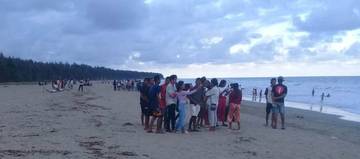 Pantai Cemara Abudenok: Surga Tersembunyi yang Patut Dijelajahi