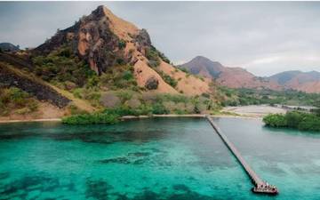 Manjarite: Wisata Tenang di Pulau Kecil Tak Berpenghuni