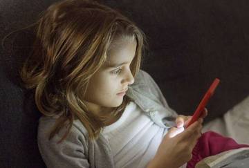Lindungi Anak dari Bahaya Internet dengan Online SafetyAct