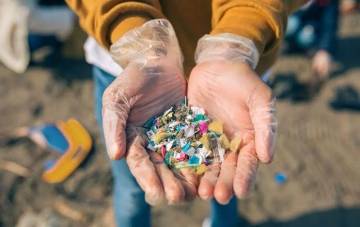 Mikroplastik di Udara Jakarta Ancam Pernapasan Warga