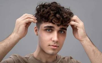 Tips Merawat Rambut Pria Agar Wajah Tetap Segar