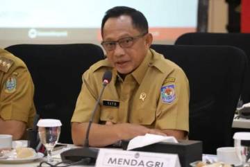 Tito Karnavian Ingatkan Kepala Daerah Dukung Program Nasional