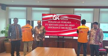 OJK Serahakan Tersangka Tindak Pidana Penggelapan Asuransi