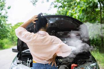 Kesalahan Saat Panaskan Mobil yang Sering Tak Disadari