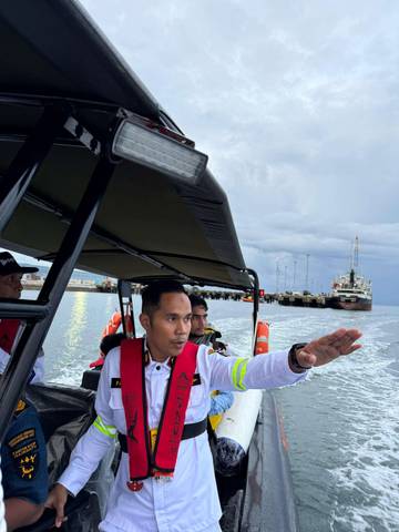 Cuaca Ekstrem Menguat,KSOP  Ingatkan Nakhoda Tunda Keberangkatan