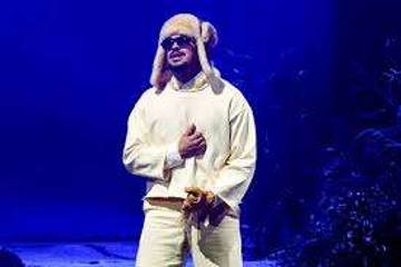 Bad Bunny Resmi Menjadi Headliner Halftime SuperBowl 2026