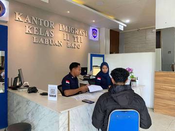 Imigrasi Labuan Bajo Hadirkan Paspor Simpatik Akhir Pekan