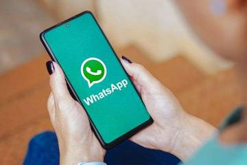 WhatsApp Uji Fitur Berbagi Riwayat Obrolan Grup
