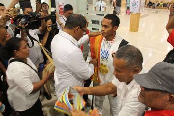 Wagub NTT Sambut Kepulangan   Atlet Disabilitas NTT