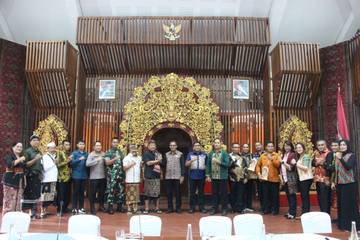 Wagub NTT Jemput Harmoni di Bali