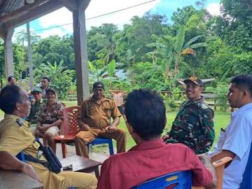 Babinsa Perkuat Sinergi Bersama Aparat Desa Elu Loda