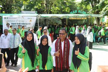 Johni Asadoma Motivasi Siswa MAN Alor