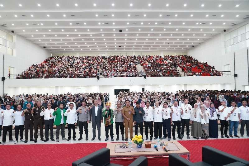 Prof. Amzulian Rifai Beri Kuliah Umum di Unimal