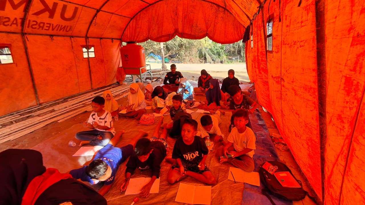 PBA Unimal Gelar Sekolah Darurat di Aceh Utara