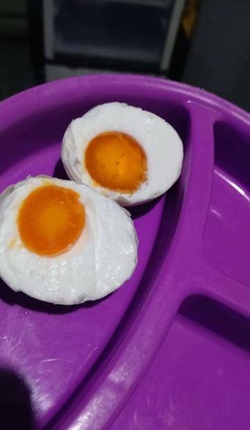 Apakah Telur asin bikin tambah darah? 
