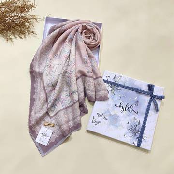 By Lilu Hadirkan Scarf Ikonik "Bungong Cane Meusago"