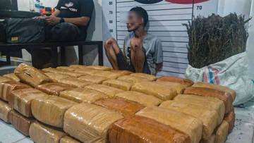 Polisi Gagalkan Peredaran 72 Bal dan Satu Karung Ganja
