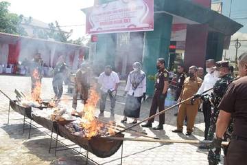 Kejari Aceh Timur Musnahkan Barang Bukti Narkotika