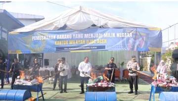 Bea Cukai Aceh Musnahkan Rokok Ilegal