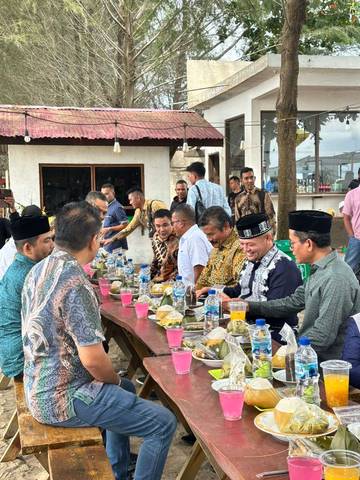Meningkatnya Kesadaran Masyarakat Menjaga Kebersihan Pantai Bantayan