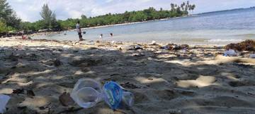 Delapan Puluh Persen Sampah Plastik Dibuang ke Laut