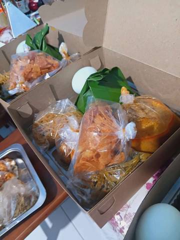 Nasi Maulid Dapoer Bu Des, Praktis dan Enak