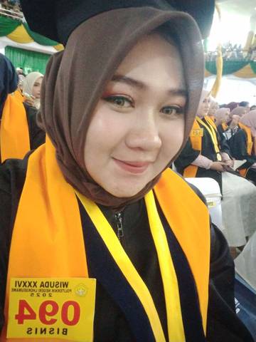 Anak Tukang Becak Raih Cumlaude di Politeknik Lhokseumawe