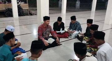 Potret Danial Dzakwan, Inspirasi Santri Modern Penuh Dedikasi