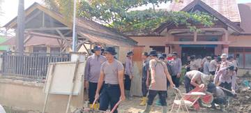 Lumpur Disingkirkan, Harapan Guru Kembali Dihidupkan