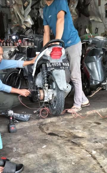 Telat Ganti Oli Gardan, Motor Matik Terancam Rusak
