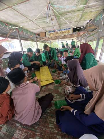 Limbah Botol Plastik Jadi Rak Sandal Estetik