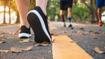 Olahraga Jalan Kaki Menjadikan Kita Lebih Positif