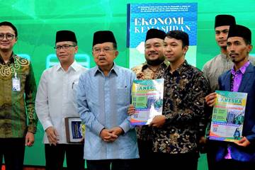 Reyhan Marbun Terima Beasiswa S2 dari Jusuf Kalla