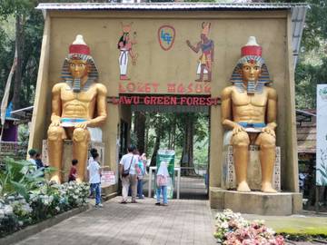 Lawu Green Forest Wisata “Glamour Camping” Memang Beda