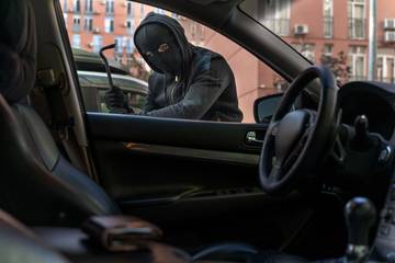 Sempat Viral, Berikut Antisipasi Kriminalitas Modus Ketok Kaca Mobil