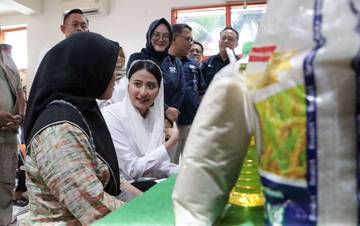 Wamendag RI Tinjau Operasi Pasar di Kantor Pos Ngawi
