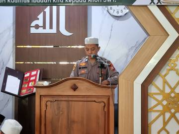 Aiptu Arif Rahman Rutin Beri Kultum Dzuhur Selama Ramadan di Polres Magetan