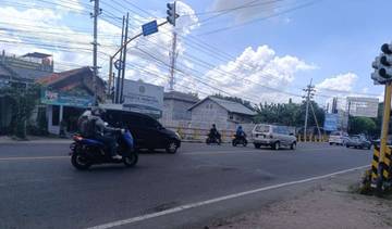 Arus Lalu Lintas Ponorogo-Pacitan Ramai Lancar