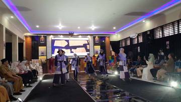 Panggung Karya Akhir, Fashion Show Desain Busana Siswa SMKN 4 Madiun