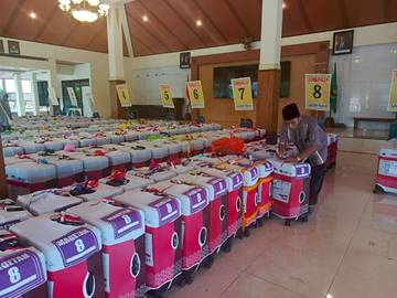 Siap Berangkat, Koper Jemaah Haji Magetan Dikumpulkan di Kantor Kemenag