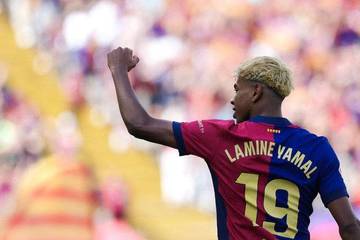 Lamine Yamal: Permata Muda Barcelona!