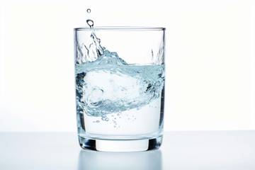 Minum Air Putih Aja Nggak Cukup, Ini Alasannya