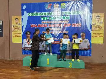 Juara-juara Bermunculan dari Kejuaraan Bulutangkis Walikota Madiun Cup